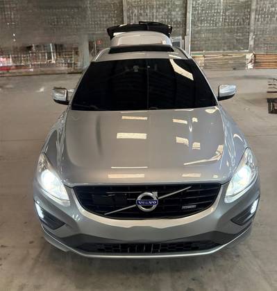 VOLVO XC60 2.0 T6 R DESIGN TURBO GASOLINA 4P AUTOMÁTICO